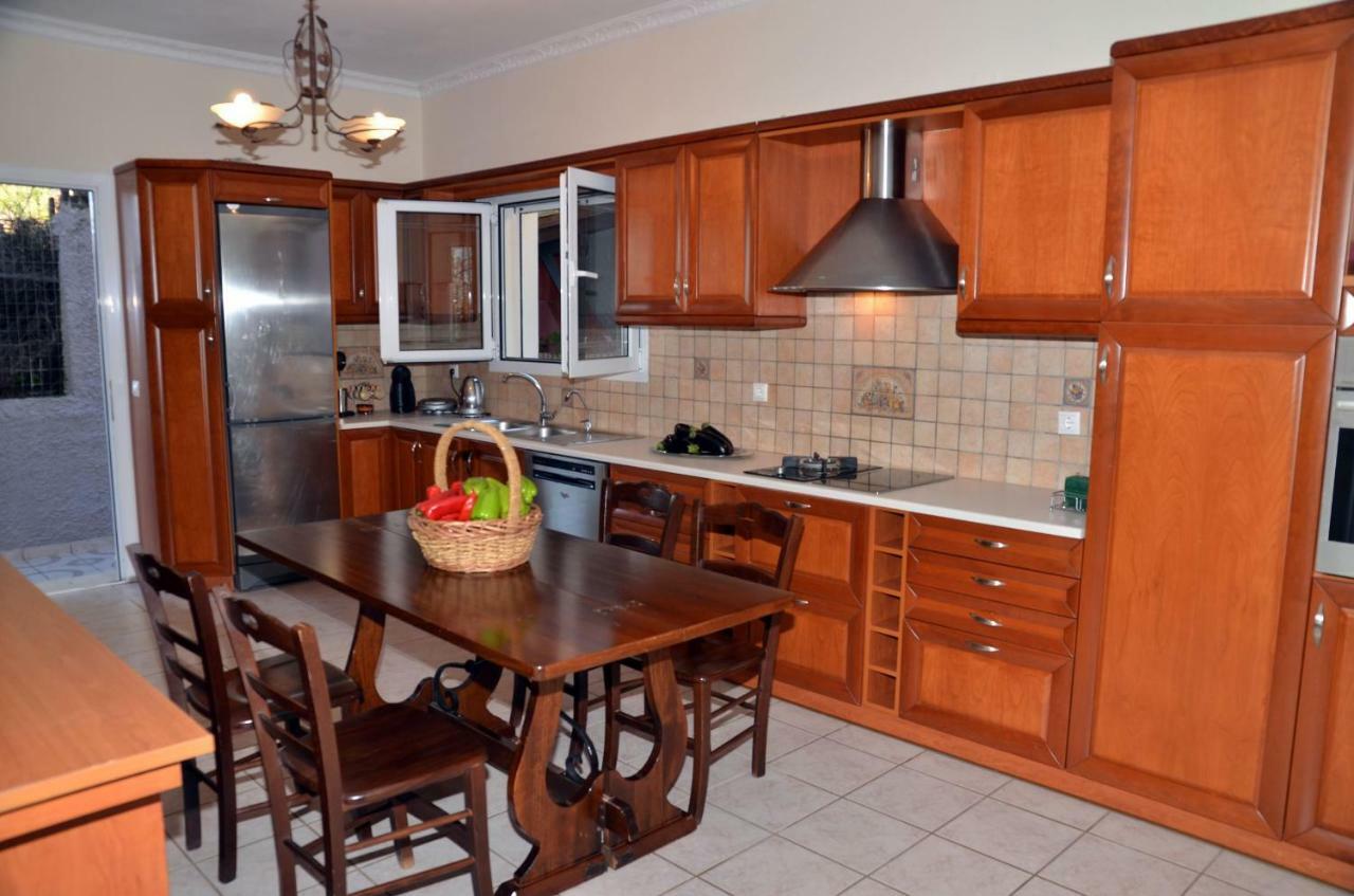 Ferienhaus Nausika Family Lákones